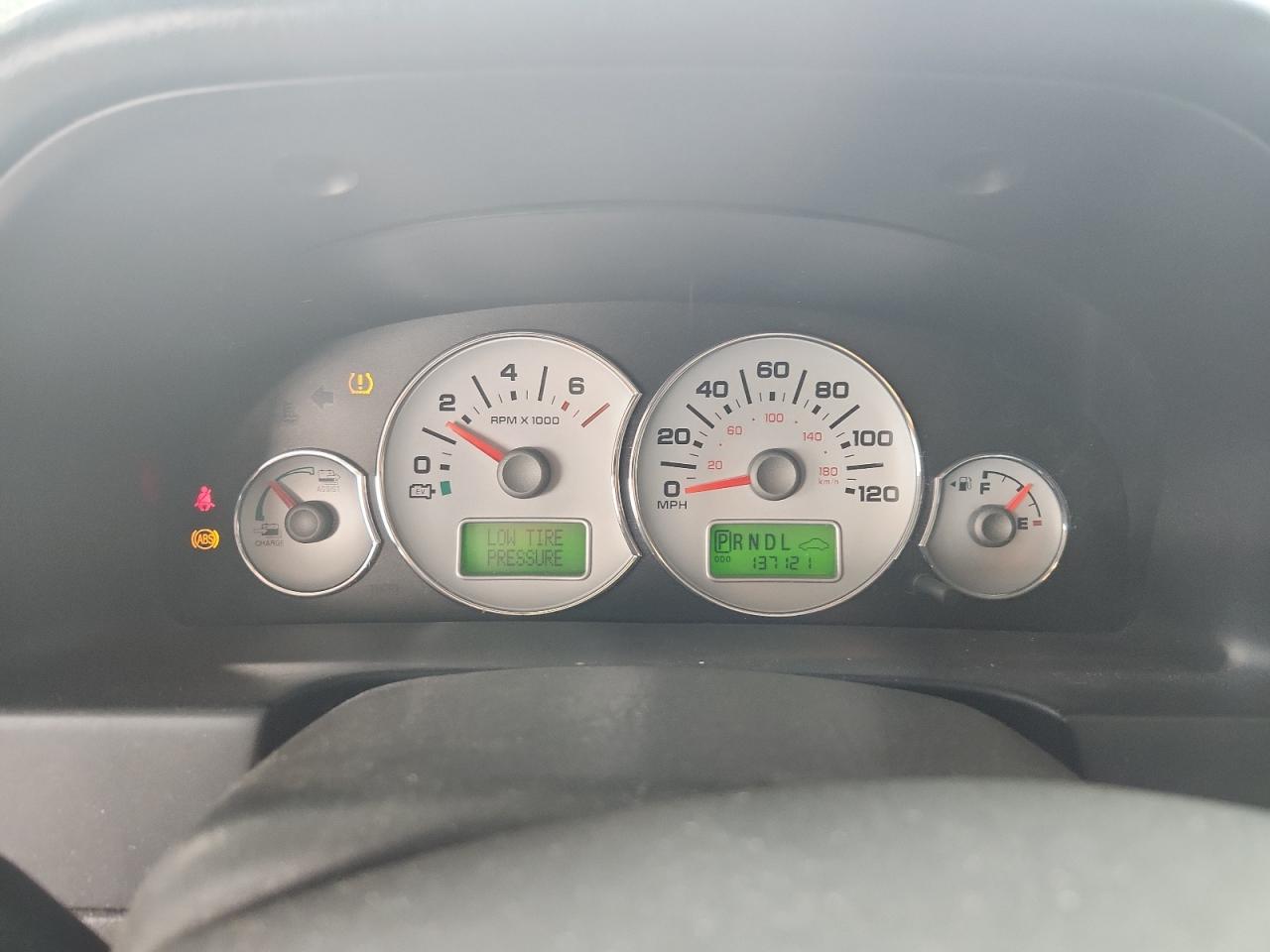 FORD ESCAPE 2007 VIN 1FMCU49HX7KA66728 zdjęcie 9