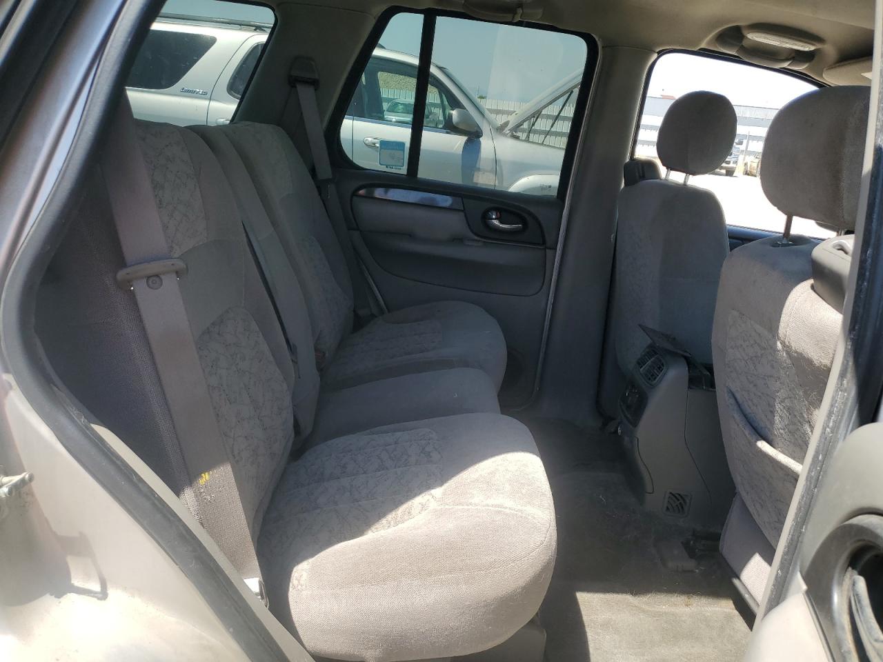 2004 GMC Envoy VIN: 1GKDS13S442262164 Lot: 61822915