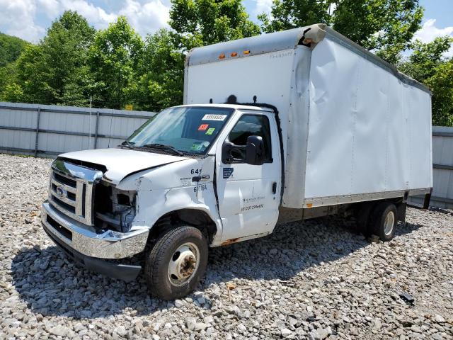 2013 Ford Econoline E450 Super Duty Cutaway Van  