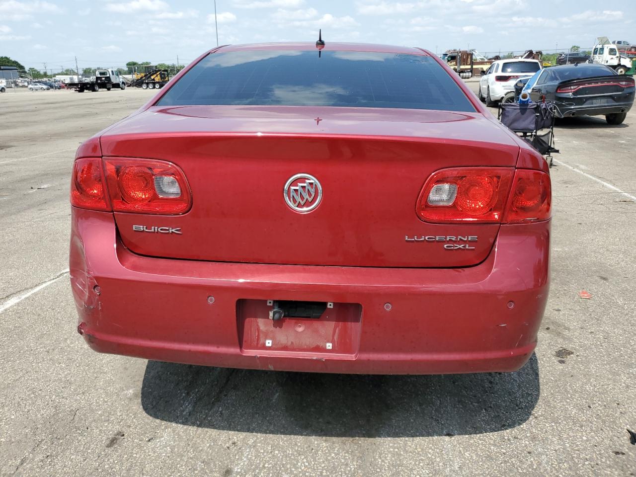 2008 Buick Lucerne Cxl VIN: 1G4HD572X8U135613 Lot: 60336925
