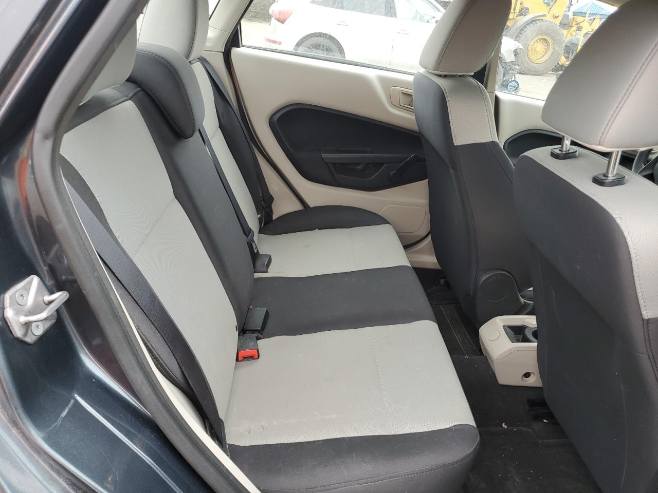 2011 Ford Fiesta S VIN: 3FADP4AJ9BM120333 Lot: 59869095