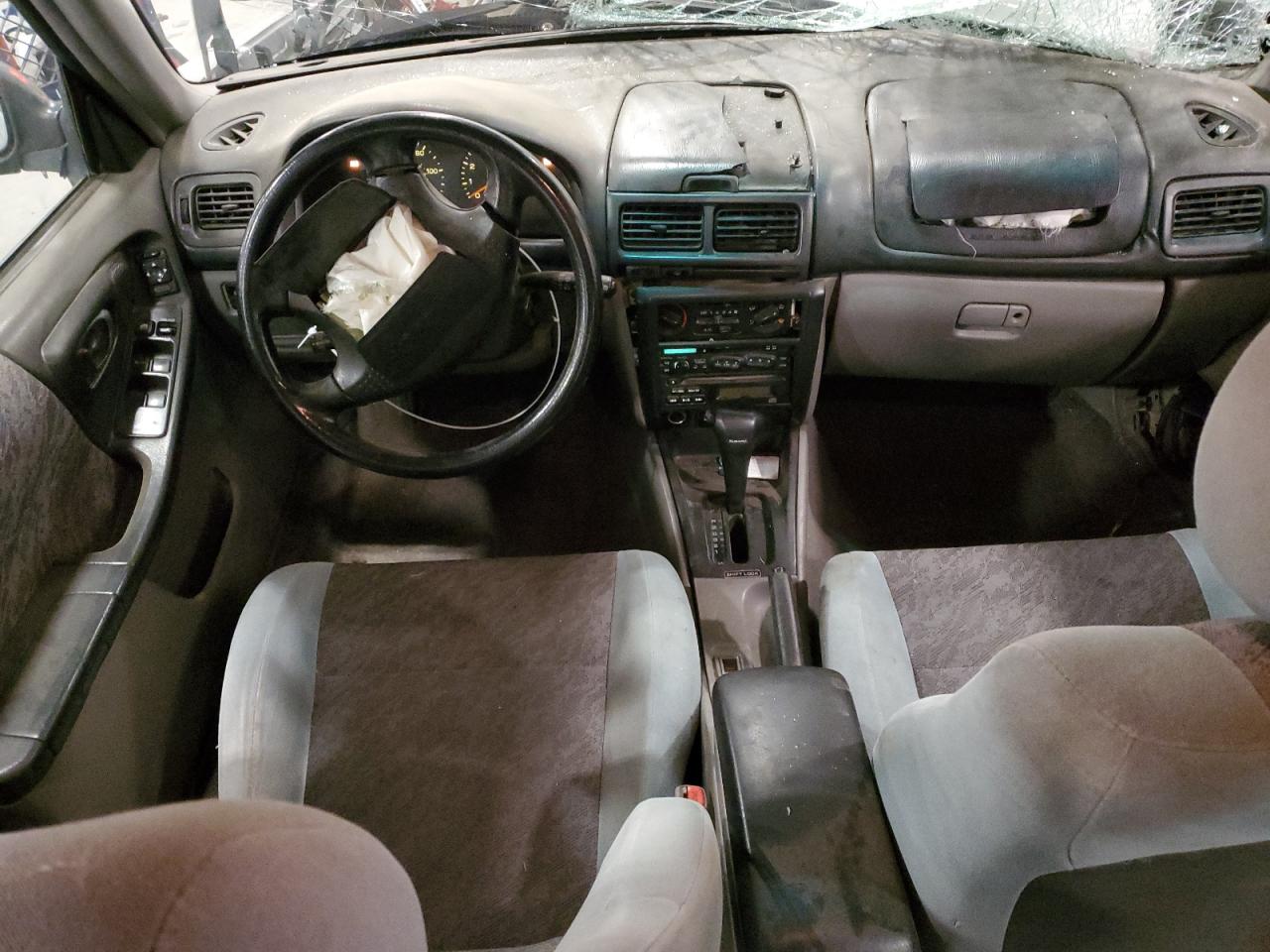 2000 Subaru Forester L VIN: JF1SF6351YH717074 Lot: 61110095