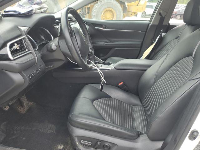  TOYOTA CAMRY 2018 Biały
