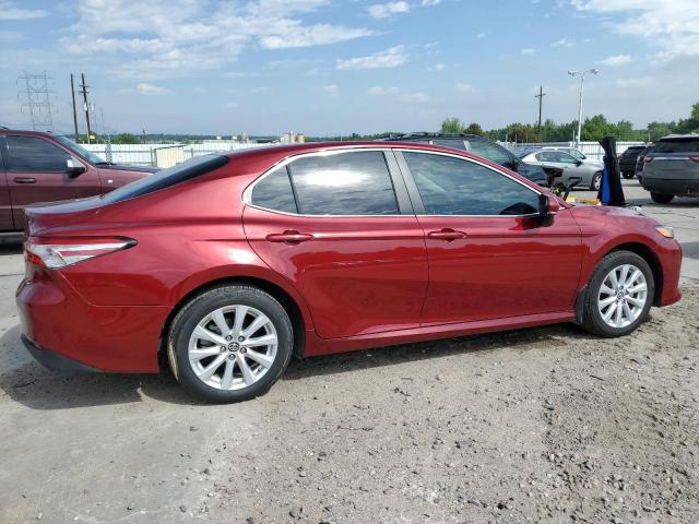  TOYOTA CAMRY 2018 Червоний
