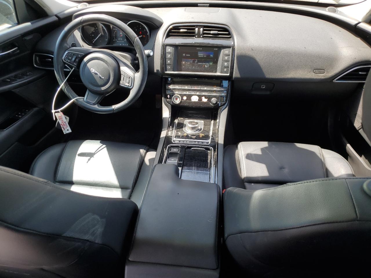 2018 Jaguar Xe Premium VIN: SAJAD4FX7JCP32552 Lot: 61845685