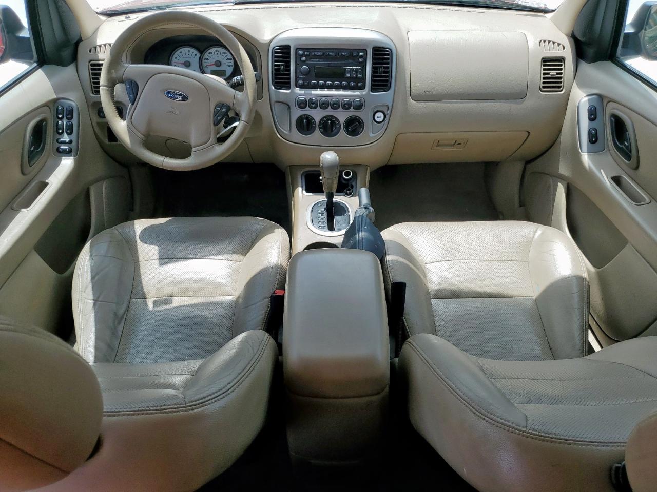 2005 Ford Escape Limited VIN: 1FMYU04165KA80745 Lot: 61662575