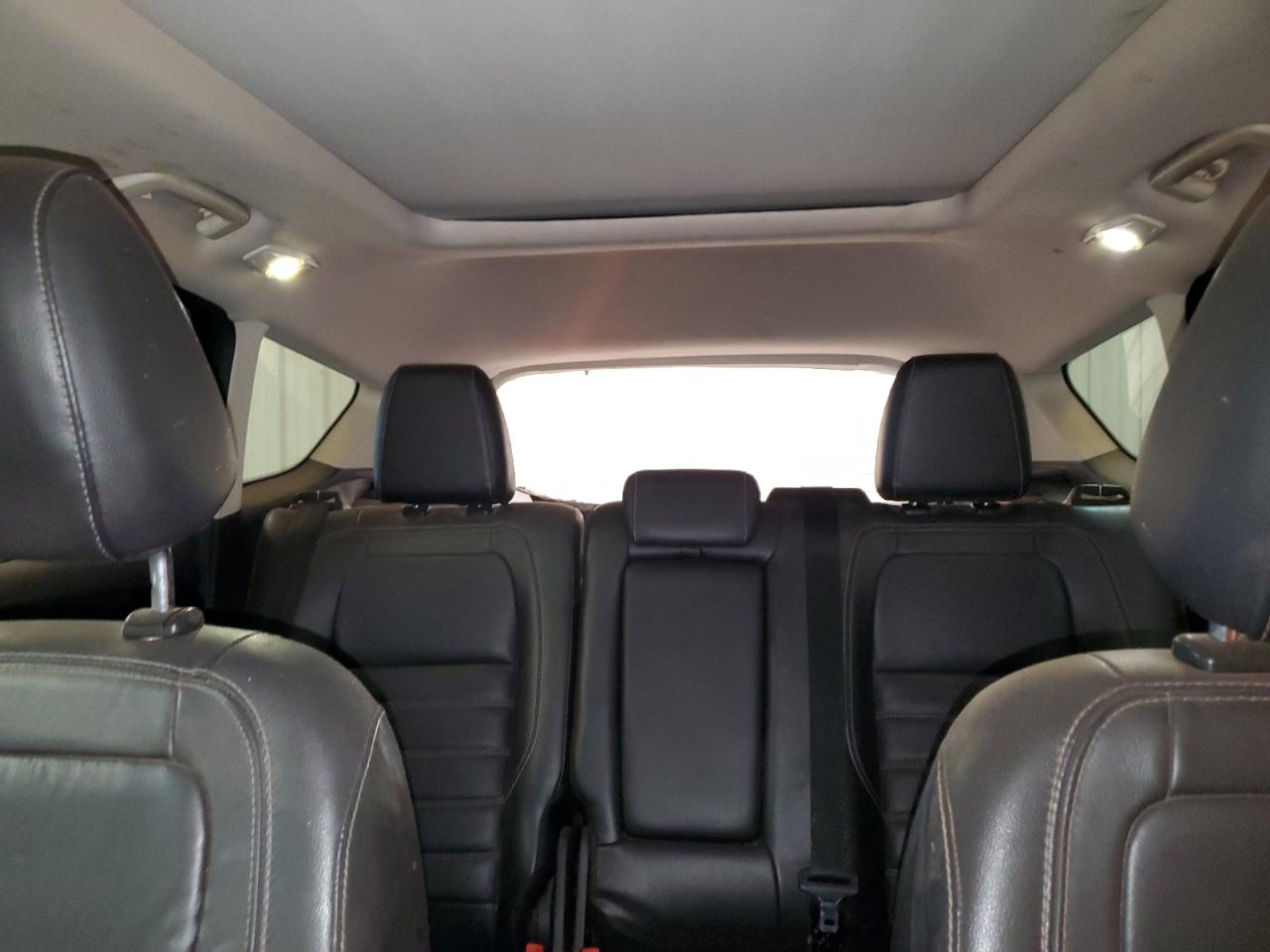 2017 Ford Escape Titanium VIN: 1FMCU9J94HUB28552 Lot: 58414455