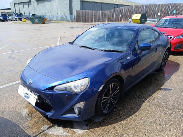 TOYOTA GT86 D-4S 2013