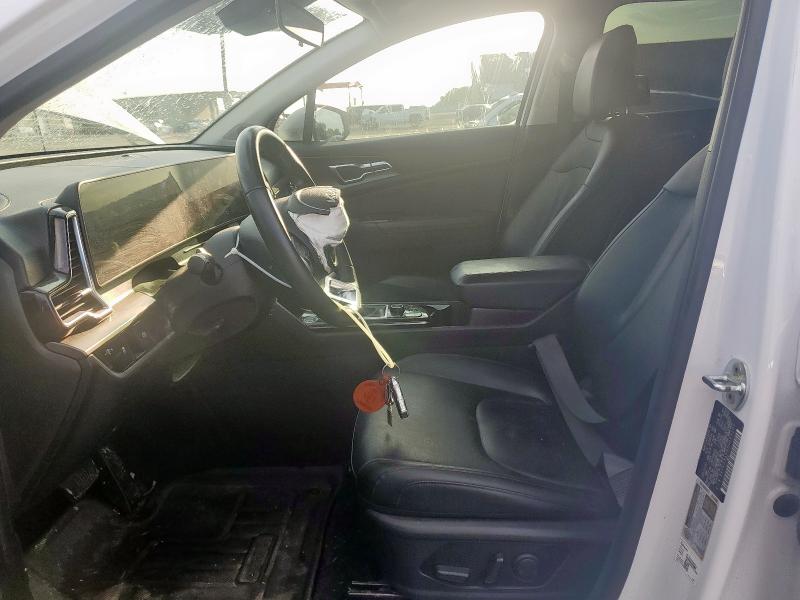  KIA SPORTAGE 2023 Белы