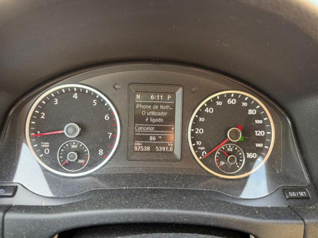 Parquets VOLKSWAGEN TIGUAN 2012 Black