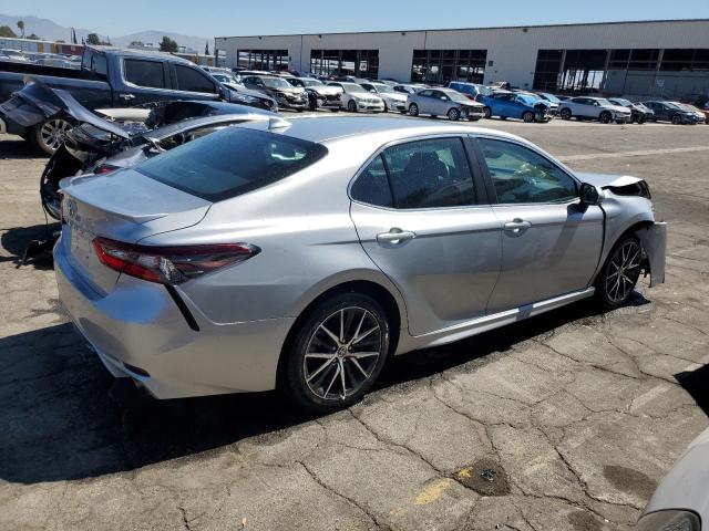  TOYOTA CAMRY 2022 Silver