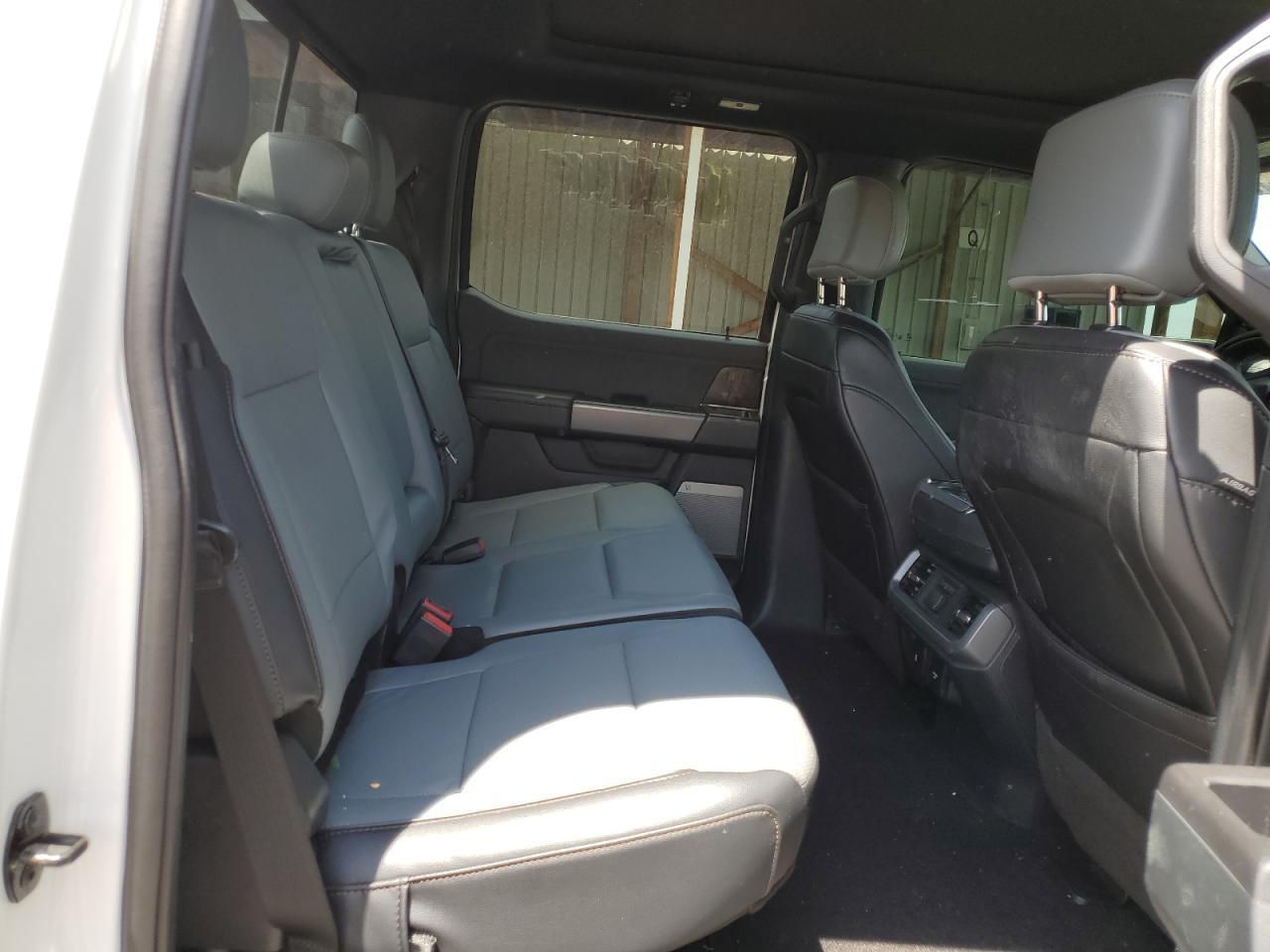 2022 Ford F150 Lightning Pro VIN: 1FT6W1EV2NWG03362 Lot: 61042385