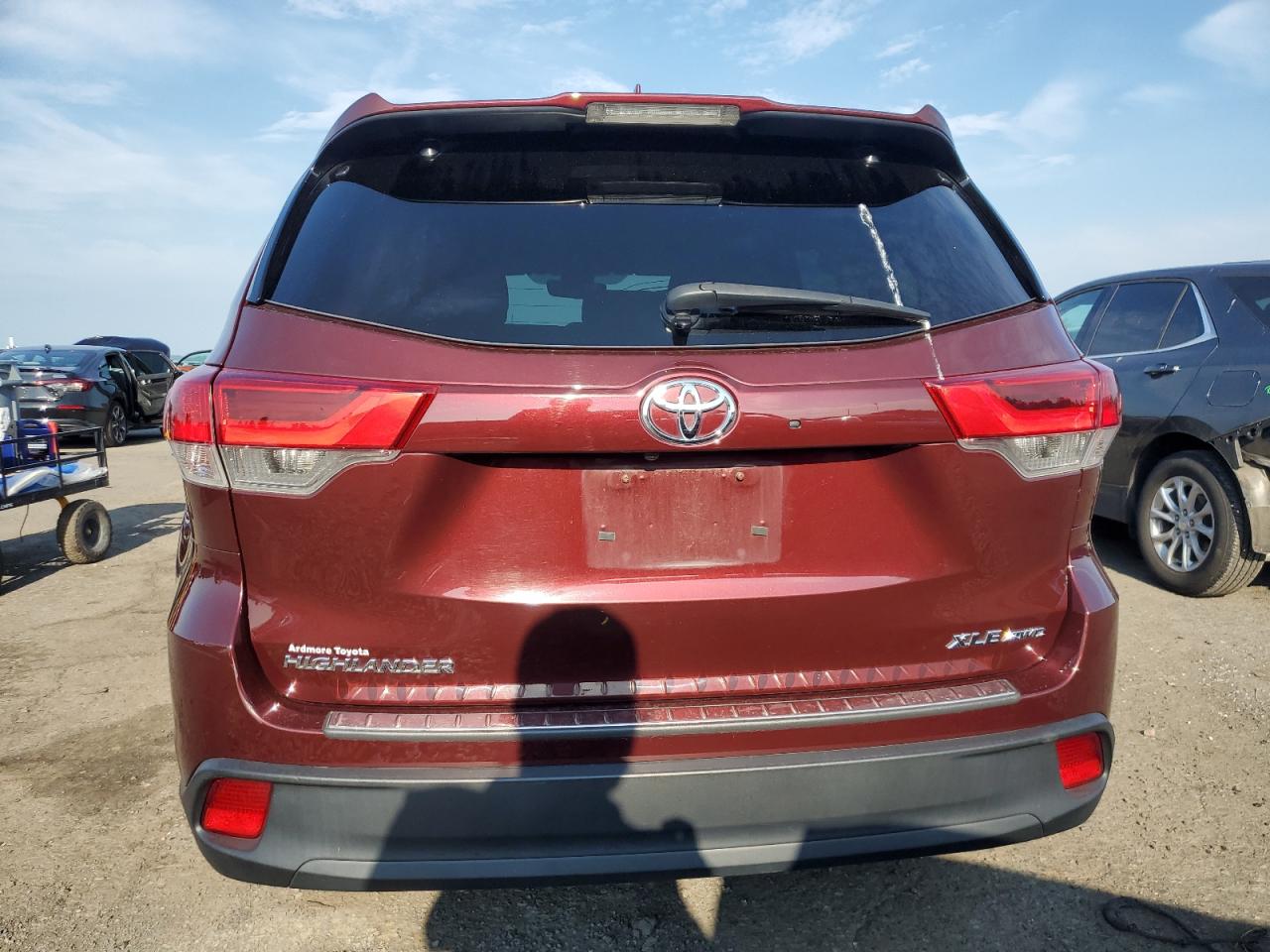 2019 Toyota Highlander Se VIN: 5TDJZRFH3KS983784 Lot: 62874465