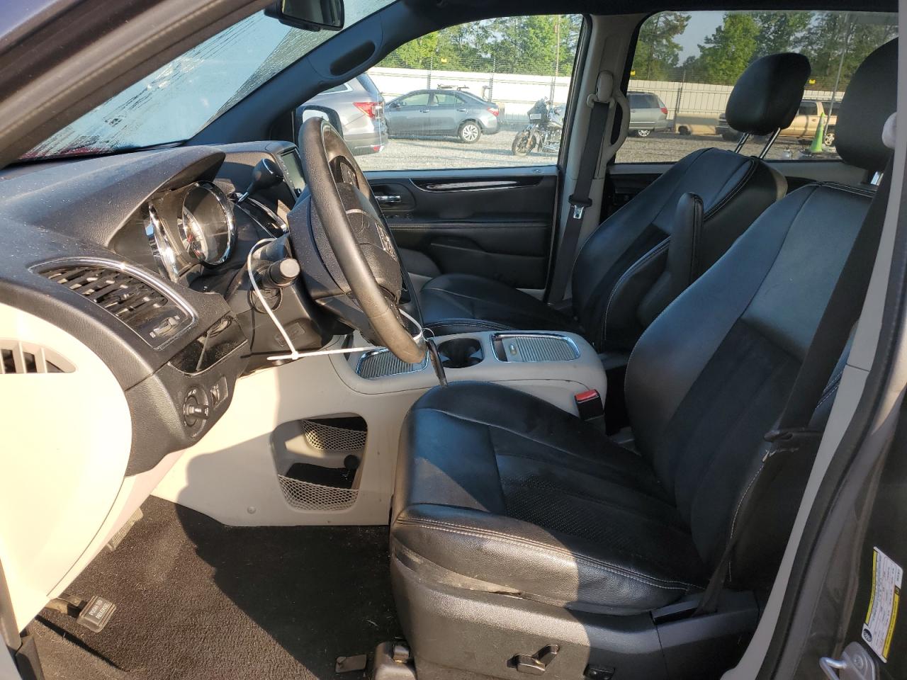 2017 Dodge Grand Caravan Sxt VIN: 2C4RDGCG6HR741817 Lot: 62665405
