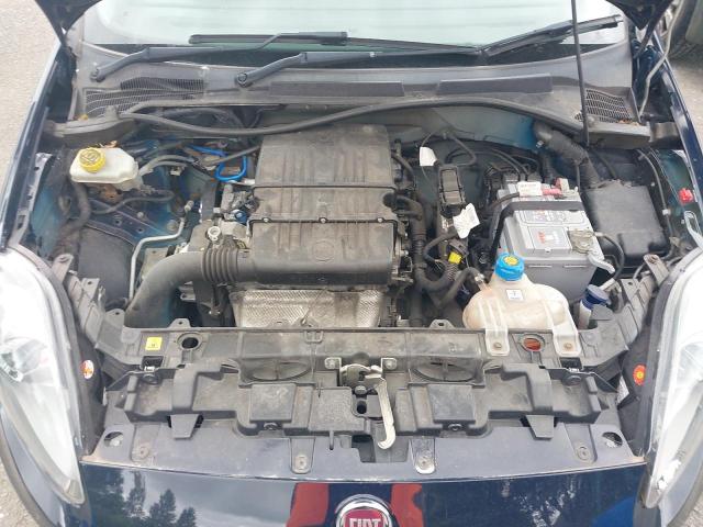 2015 FIAT PUNTO EASY 