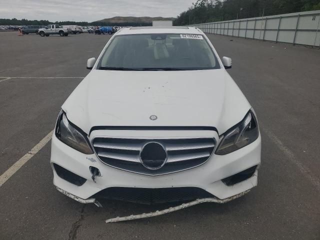 Седаны MERCEDES-BENZ E-CLASS 2016 Белы