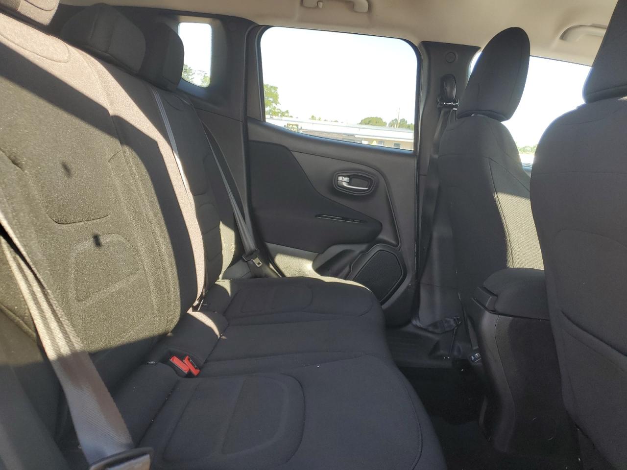 2021 Jeep Renegade Latitude VIN: ZACNJCBB4MPM21364 Lot: 60812565