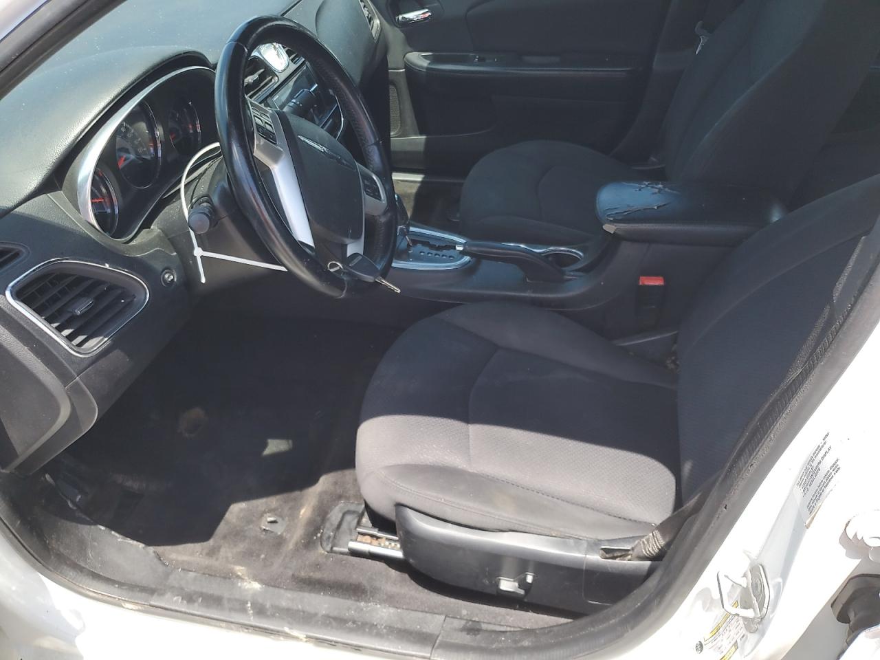 2014 Chrysler 200 Touring VIN: 1C3CCBBB9EN185033 Lot: 61739345