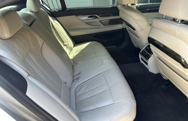  BMW 7 SERIES 2020 Сірий