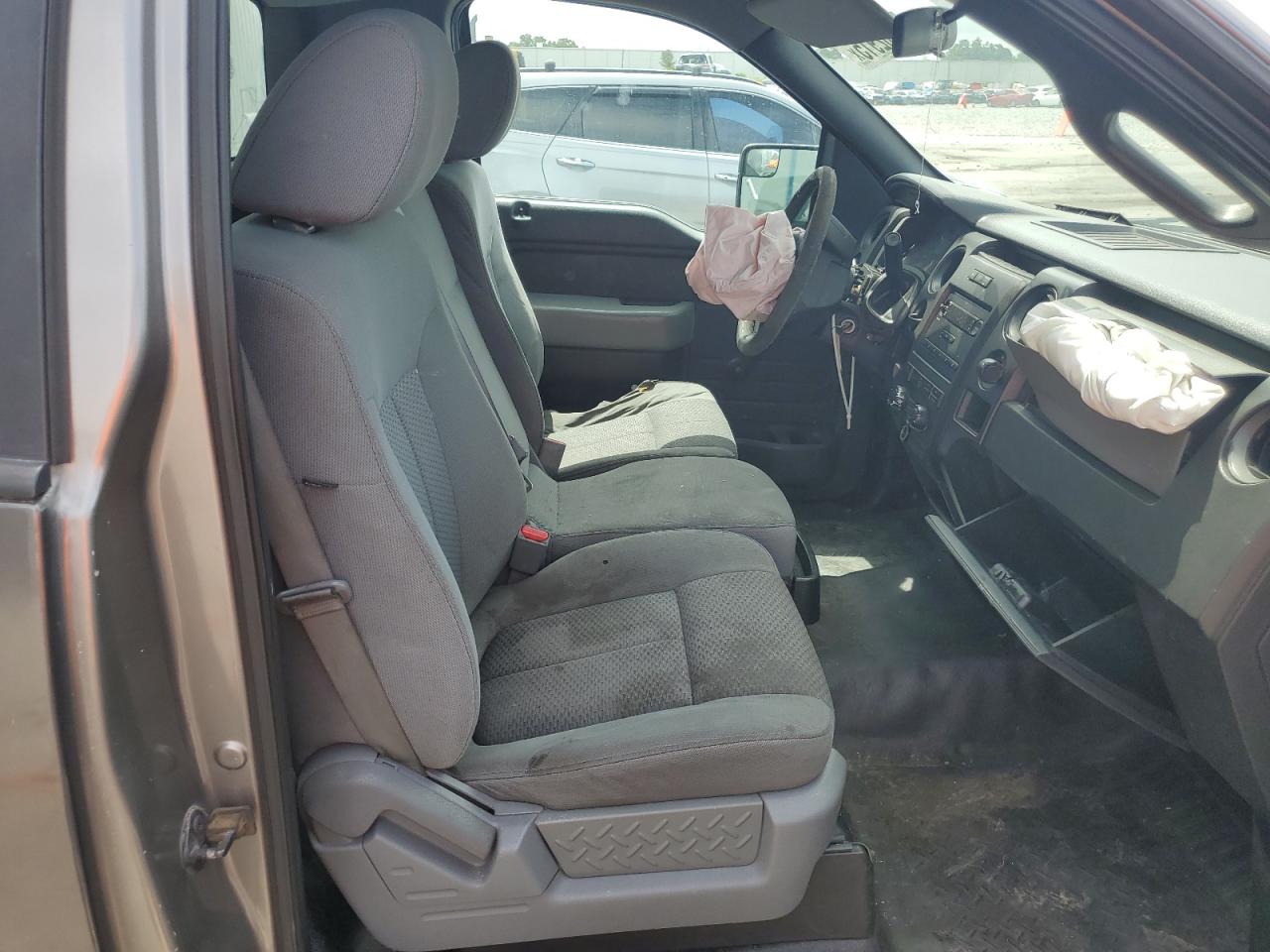 2011 Ford F150 VIN: 1FTMF1CM7BKD66128 Lot: 62632915