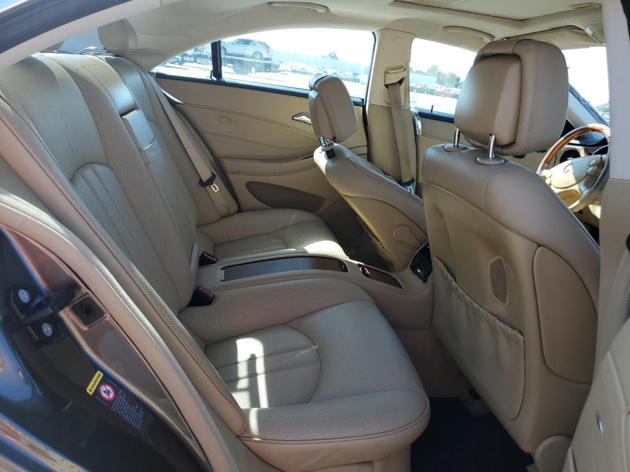 2008 Mercedes-Benz Cls 550 VIN: WDDDJ72X28A135283 Lot: 61393255