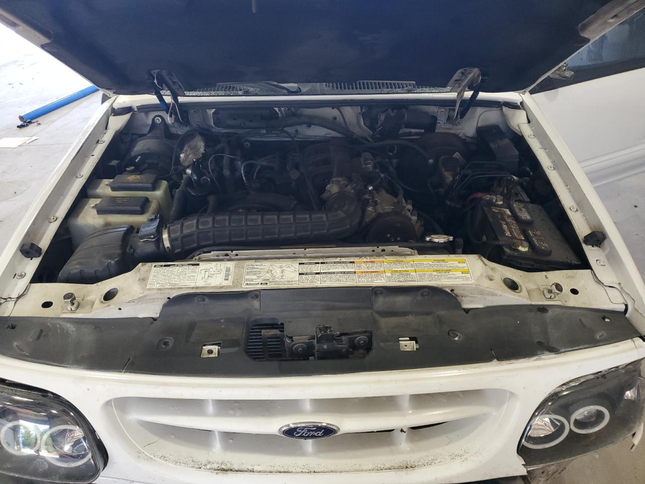 2000 Ford Explorer Sport VIN: 1FMYU60X3YUA72785 Lot: 61815325