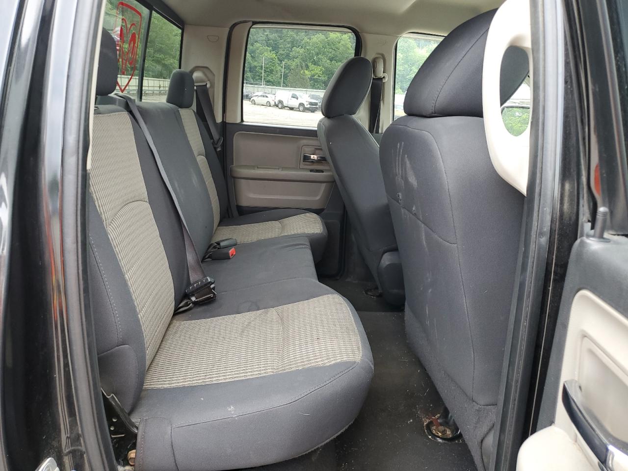 2010 Dodge Ram 1500 VIN: 1D7RV1GT5AS224679 Lot: 62747125