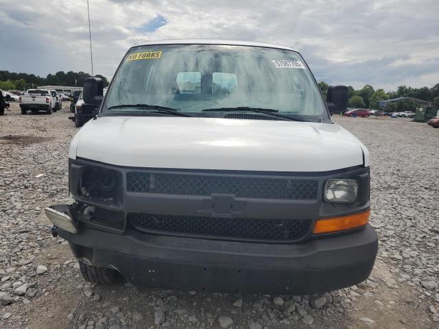 Фургоны CHEVROLET EXPRESS 2017 Белый