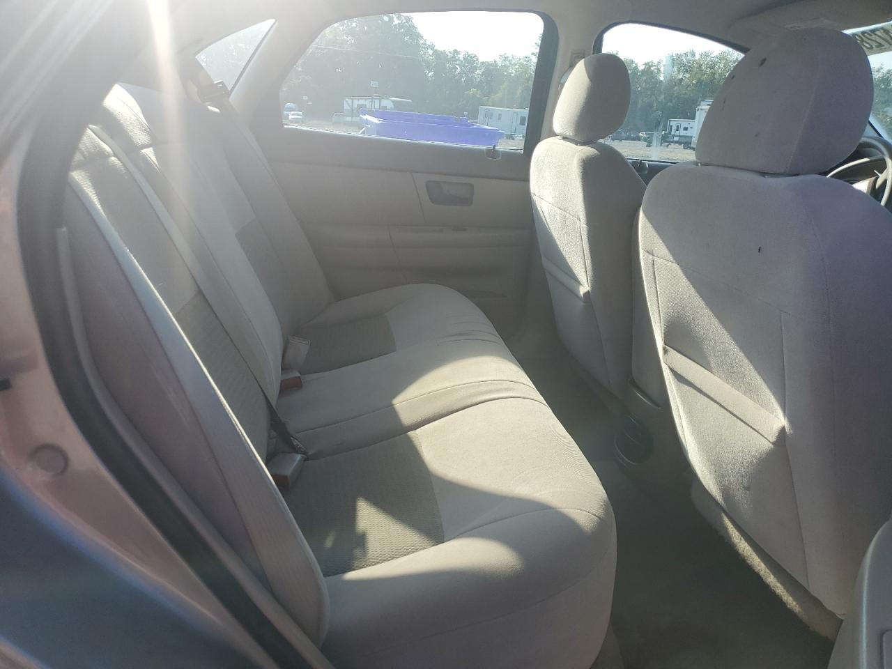2005 Ford Taurus Se VIN: 1FAFP53U95A275679 Lot: 63047285