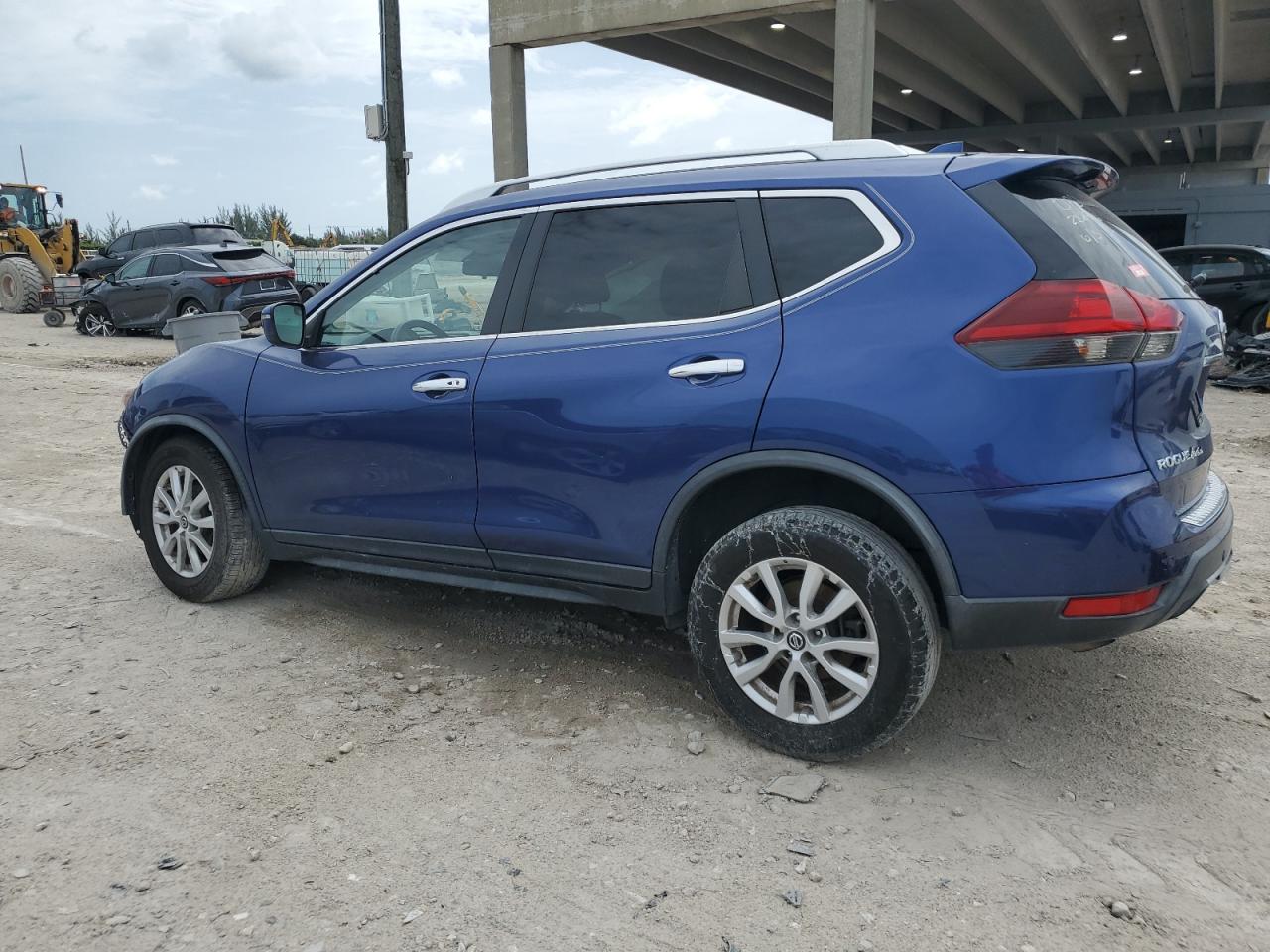 2020 Nissan Rogue S VIN: KNMAT2MT7LP501765 Lot: 62879475