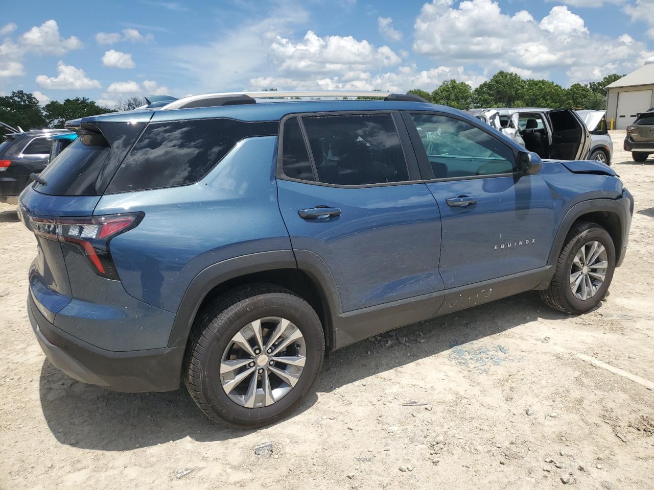 CHEVROLET EQUINOX 2025 VIN 3GNAXPEG7SL273982 photo 3