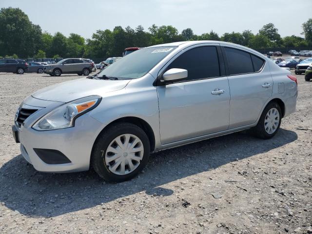  NISSAN VERSA 2018 Серебристый