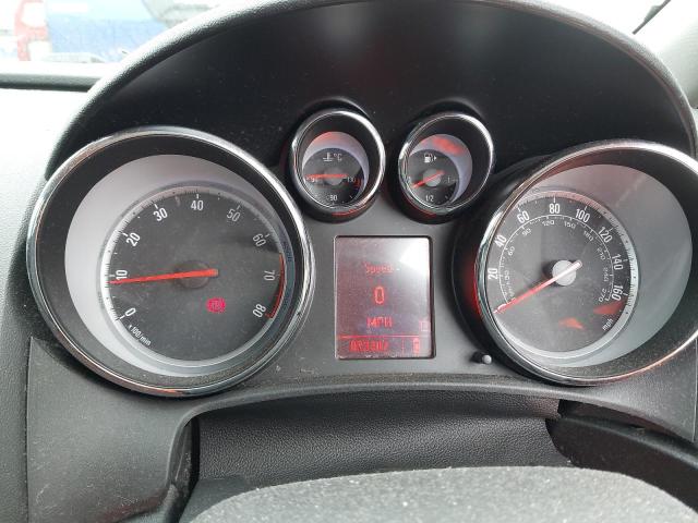 2011 VAUXHALL ASTRA SE