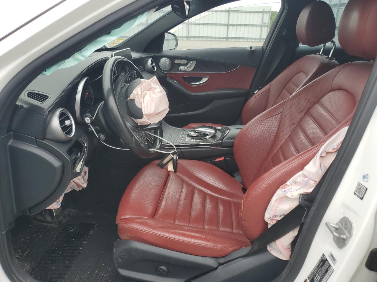 2016 Mercedes-Benz C 300 4Matic VIN: 55SWF4KB1GU124318 Lot: 62408445