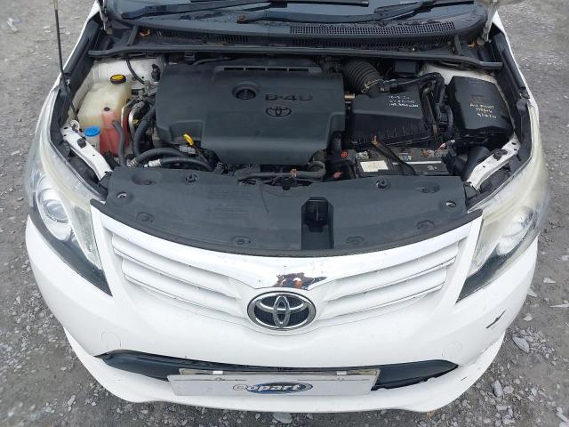 2012 TOYOTA AVENSIS TR