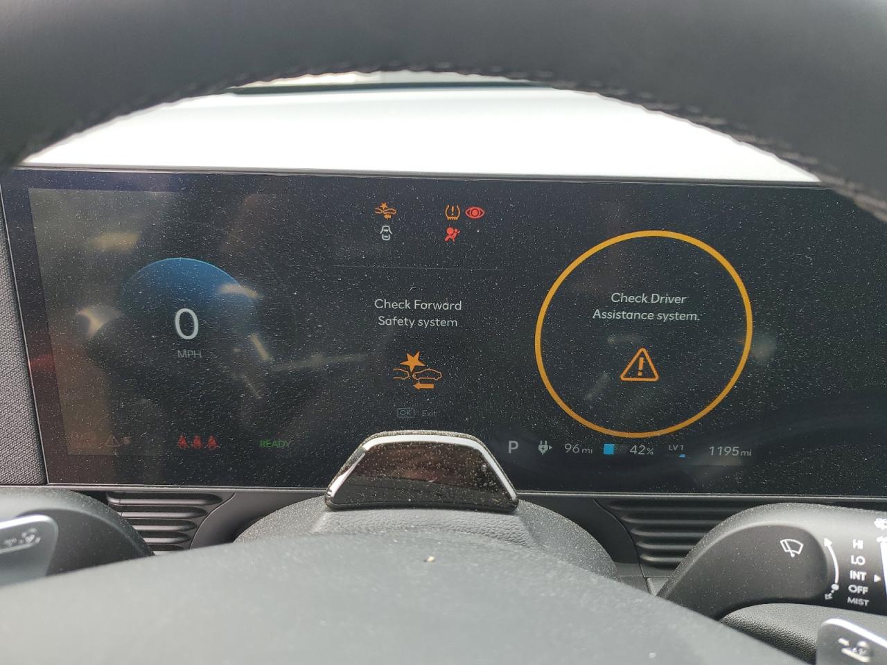 2025 Hyundai Ioniq 5 Se VIN: 7YAKM4DB0SY015479 Lot: 60069895