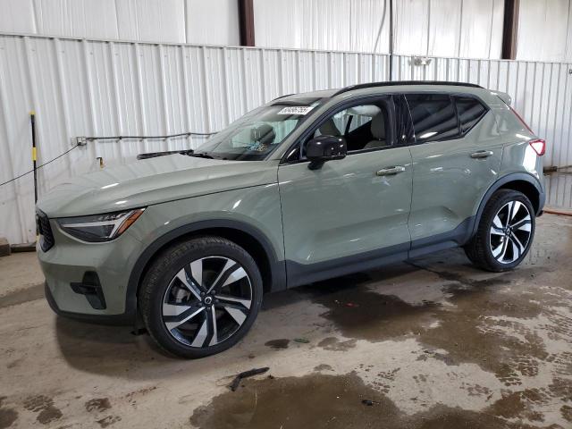 2025 Volvo Xc40 Plus 2.0L