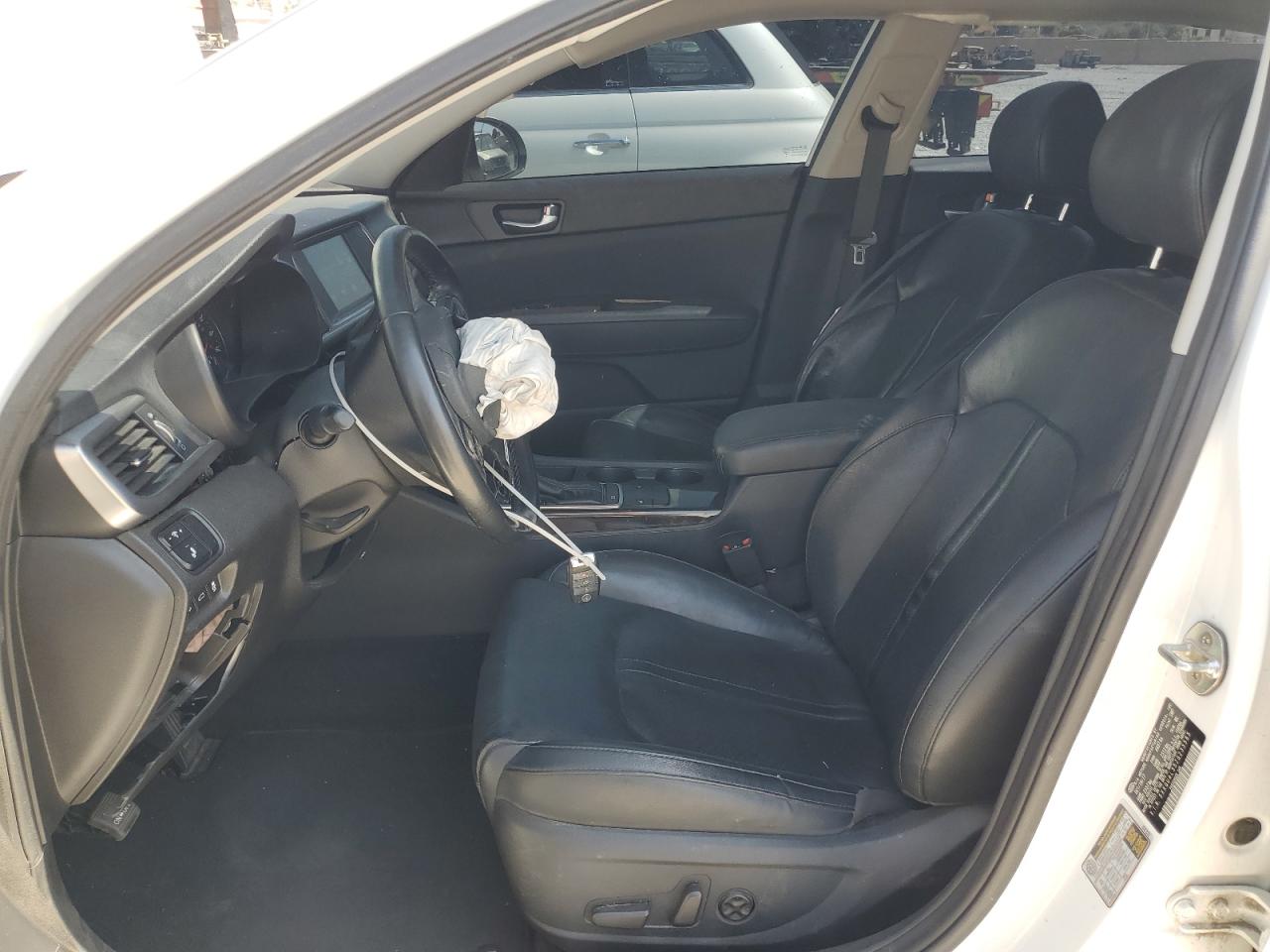 KIA OPTIMA 2018 VIN 5XXGU4L35JG233565 фото 7