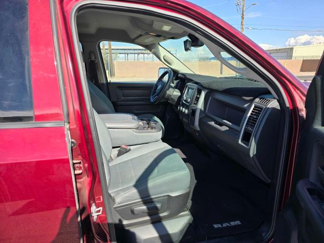 Pickups RAM 1500 2016 Maroon