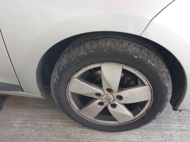 2011 RENAULT MEGANE DYN