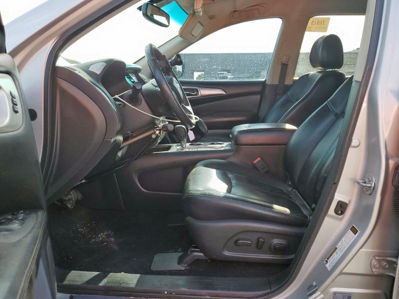  NISSAN PATHFINDER 2017 Srebrny