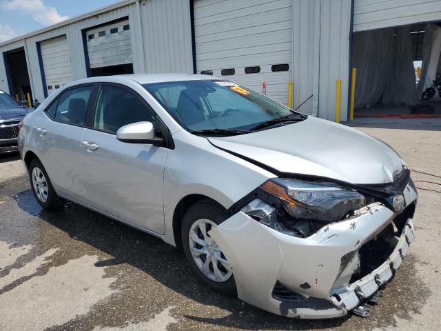  TOYOTA COROLLA 2017 Srebrny