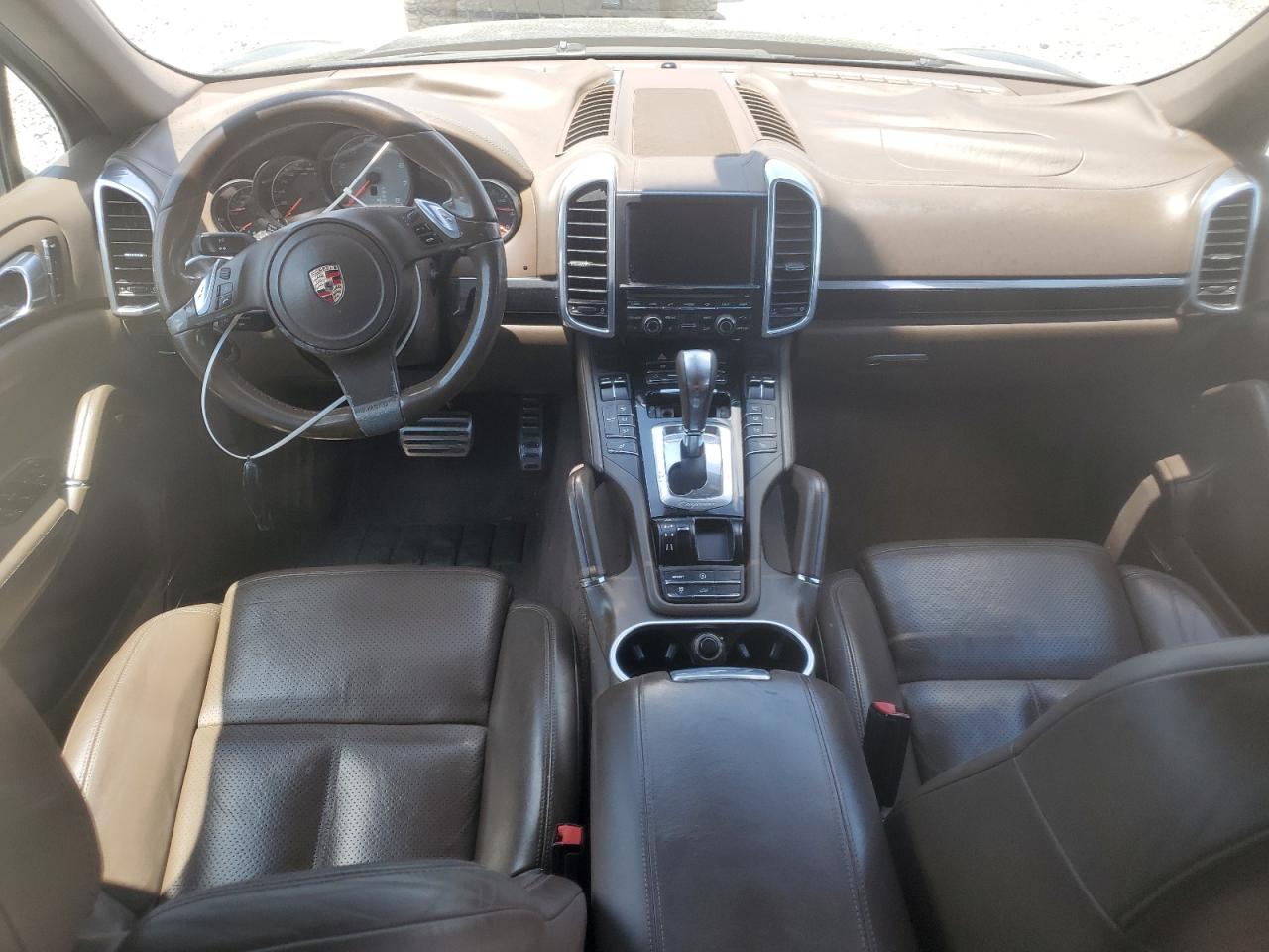 2011 Porsche Cayenne S VIN: WP1AB2A29BLA42077 Lot: 62181095