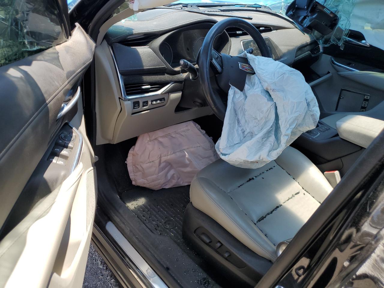 2021 Cadillac Xt4 Premium Luxury VIN: 1GYFZCR4XMF004996 Lot: 61270355