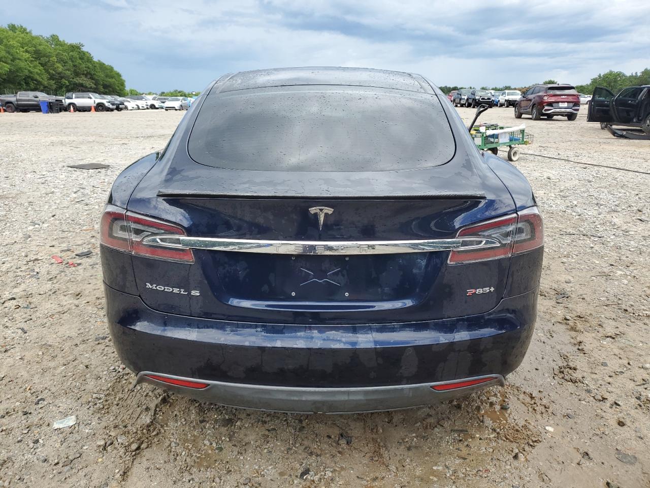 2015 Tesla Model S 85 VIN: 5YJSA1H11FFP56830 Lot: 61554385