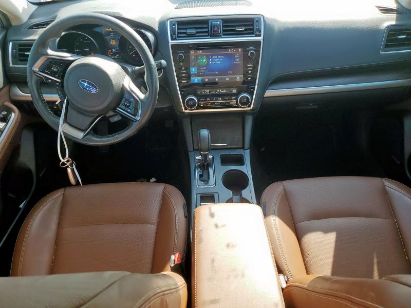  SUBARU OUTBACK 2019 White