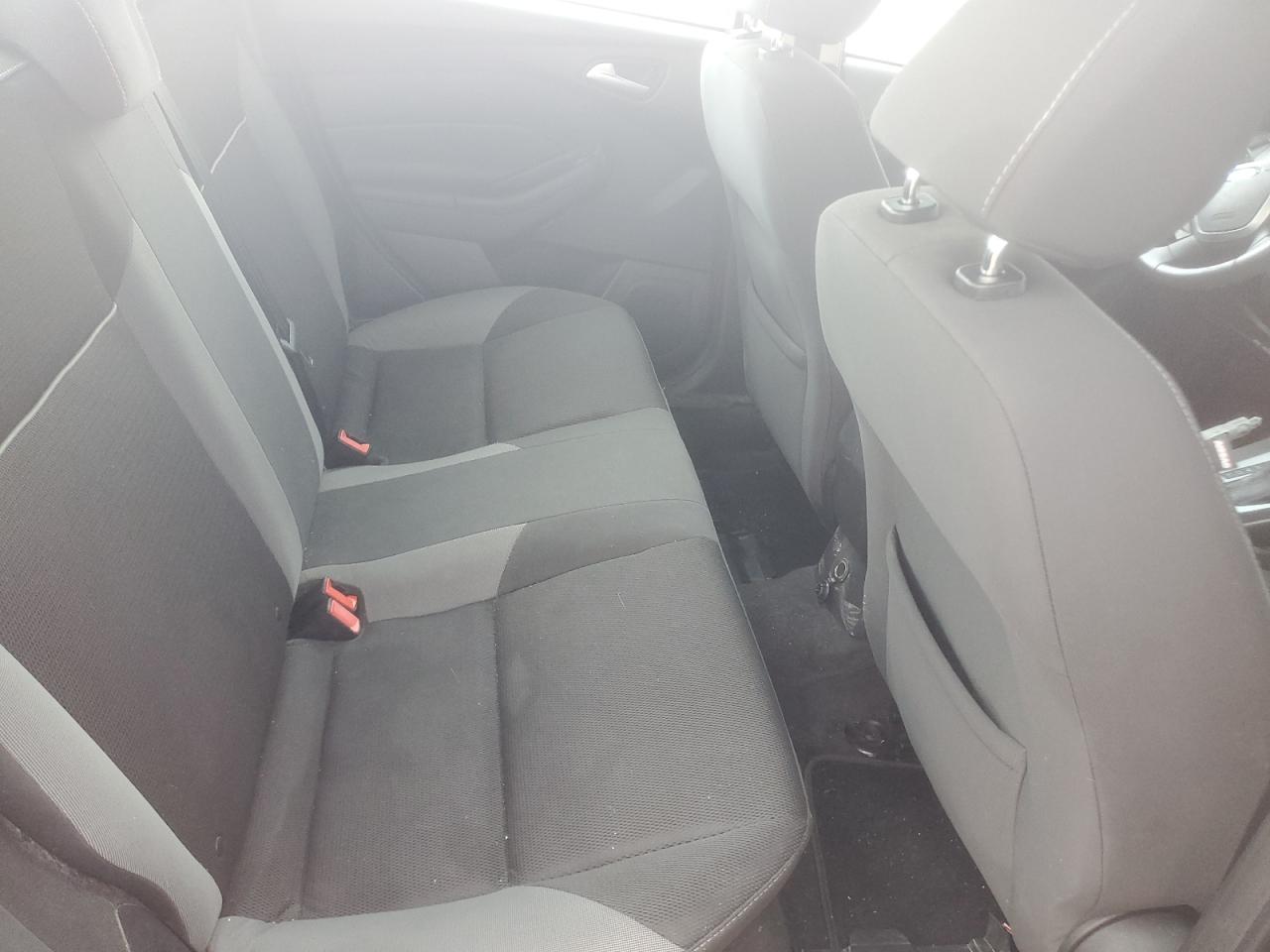 FORD FOCUS 2014 VIN 1FADP3F24EL152172 photo 10