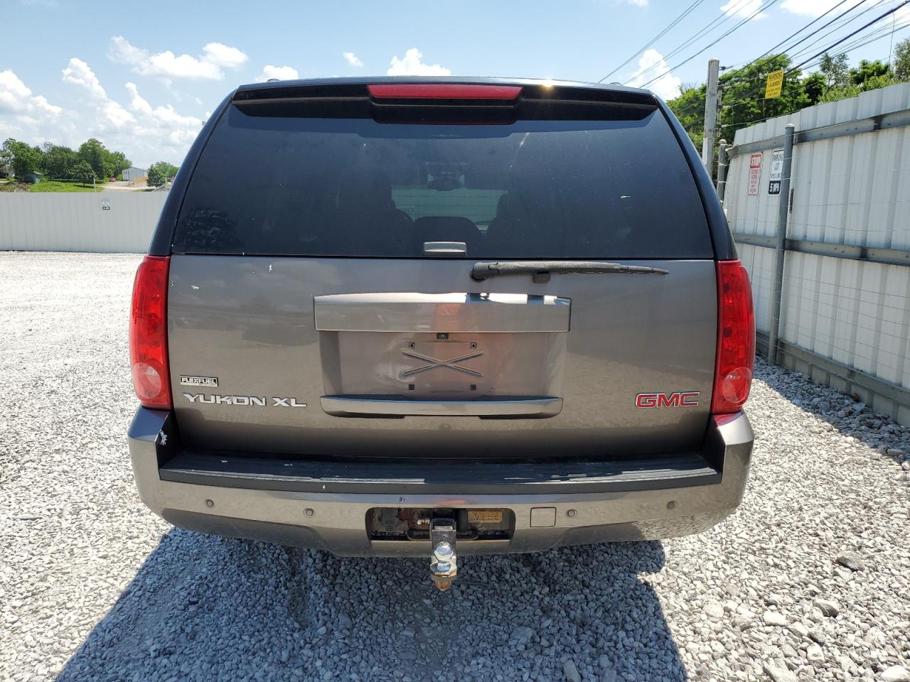 2011 GMC Yukon Xl K1500 Slt VIN: 1GKS2KE37BR362329 Lot: 62258055