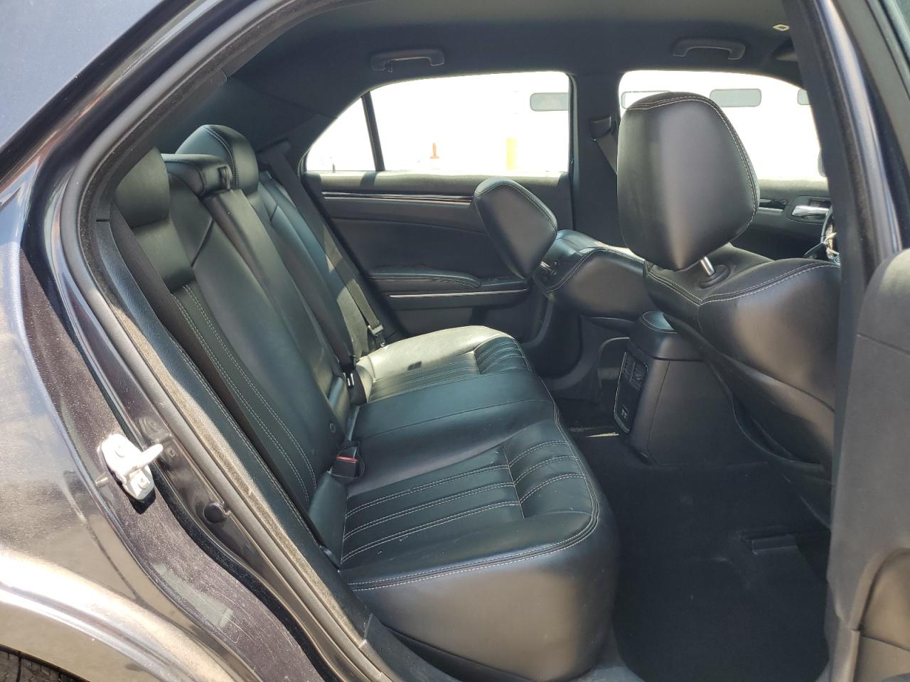 2019 Chrysler 300C VIN: 2C3CCAGG2KH536867 Lot: 61844375