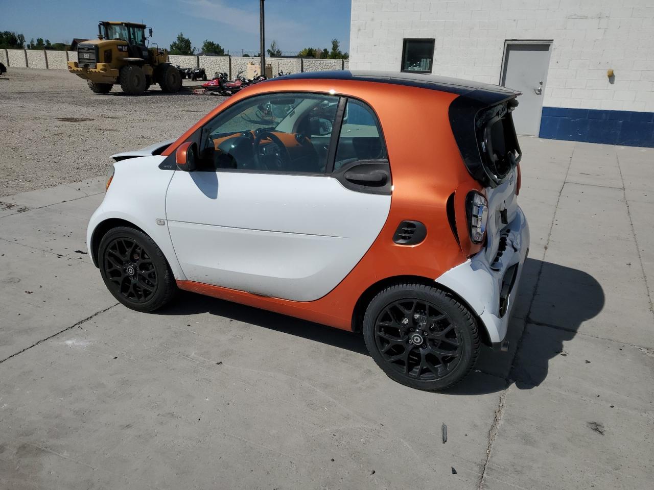 SMART FORTWO 2016 VIN WMEFJ5DA5GK073372 фото 2